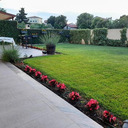 Apartment Lorenzo Помер Экстерьер фото